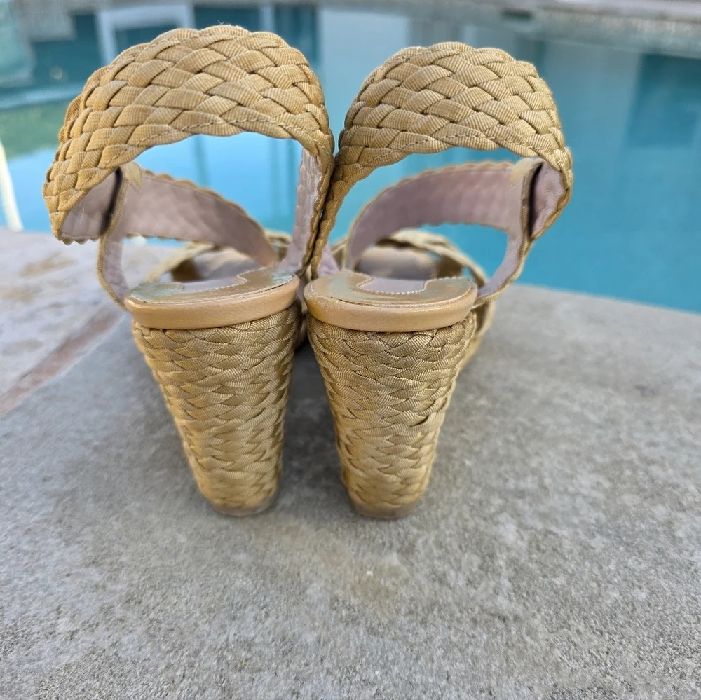 Salvatore Ferragamo Woven Neutral Wedge Sandals Made In Italy- SZ 8B - Picture 10 of 14